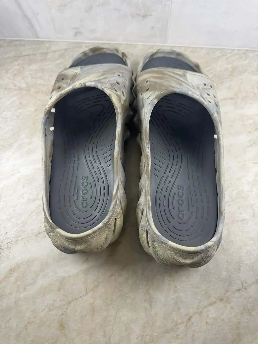 Crocs Echo Marbled Slide Sandals Men’s Size 11 Gray Comfort Recovery Slides